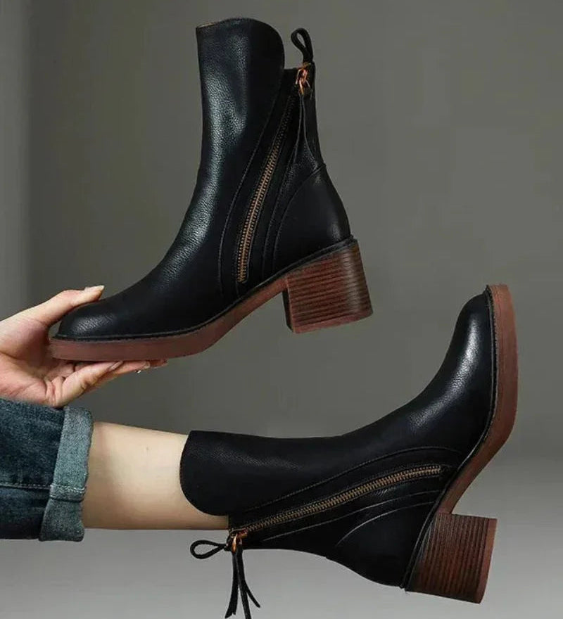 Valorine | Black Leather Boots