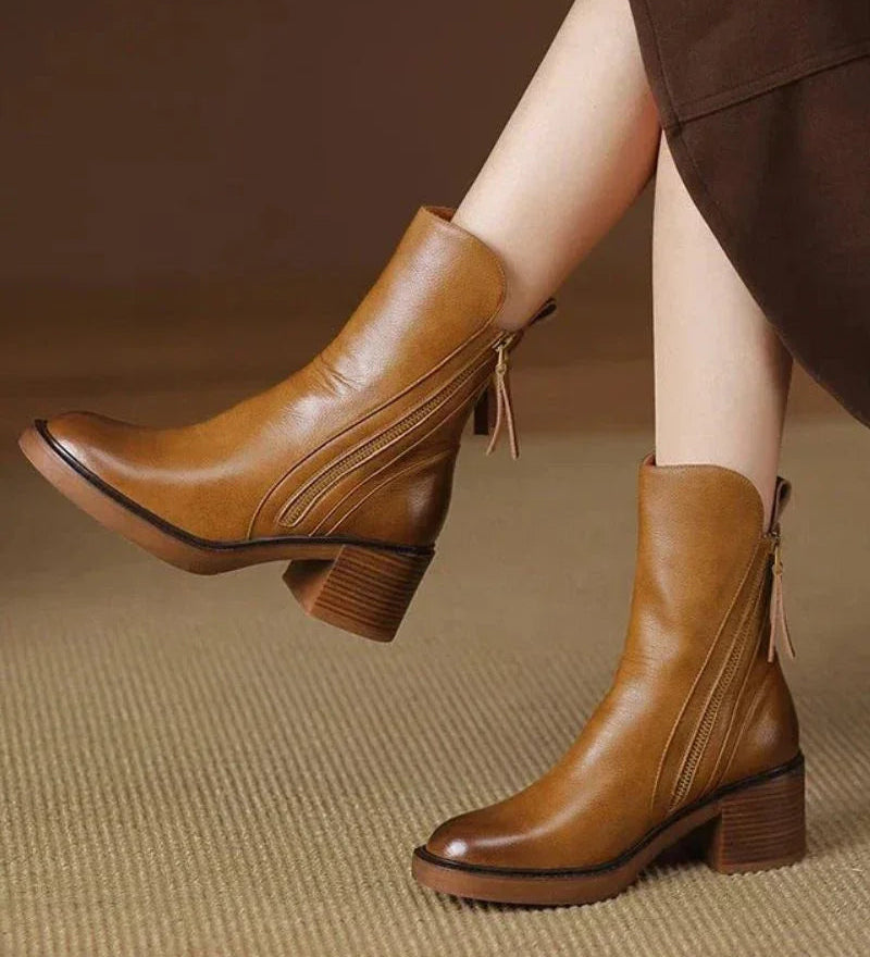 Valorine | Black Leather Boots