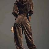 Jeanne | The Chic Lounge Look