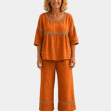 Good | Fresh set with matching blouse and pants