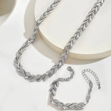Nienke | Handmade Fish Tail Necklace