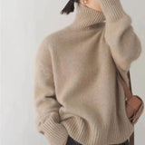 Clémence | Elegance in Cashmere