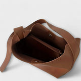 Isidore | Elegant Crossbody Bag