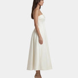 Josiane | Elegant Fluidity