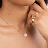 Laure | Flower Pendant Necklace